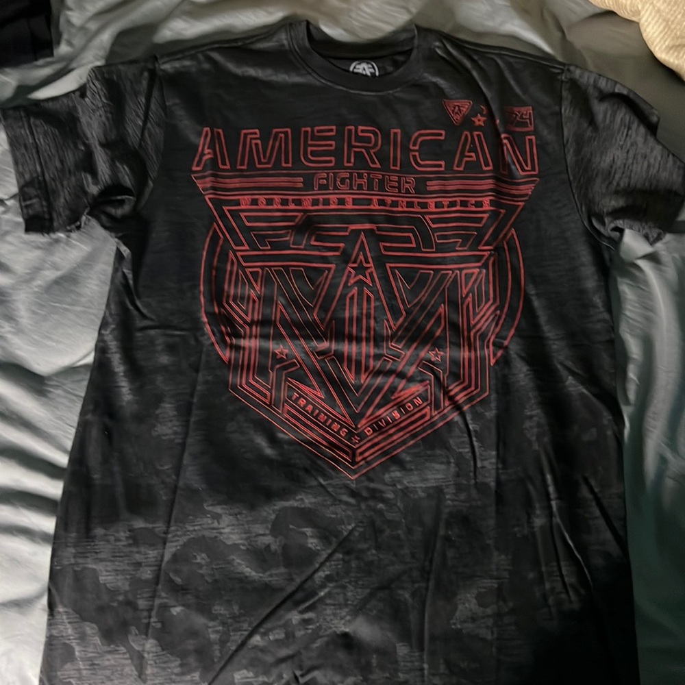 American Fighter shirts size M